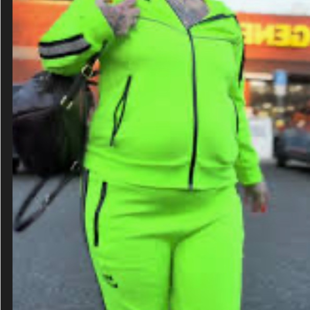 Vibrant Lime Women's Jogger Set